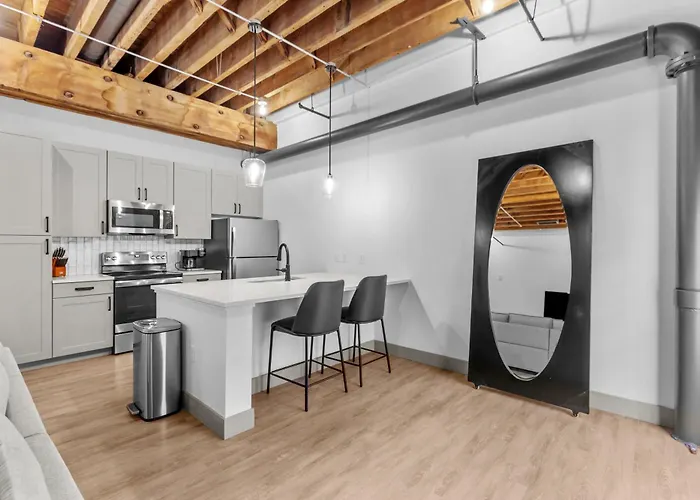 Premier Downtown Loft, Steps To Arch & Convention Center